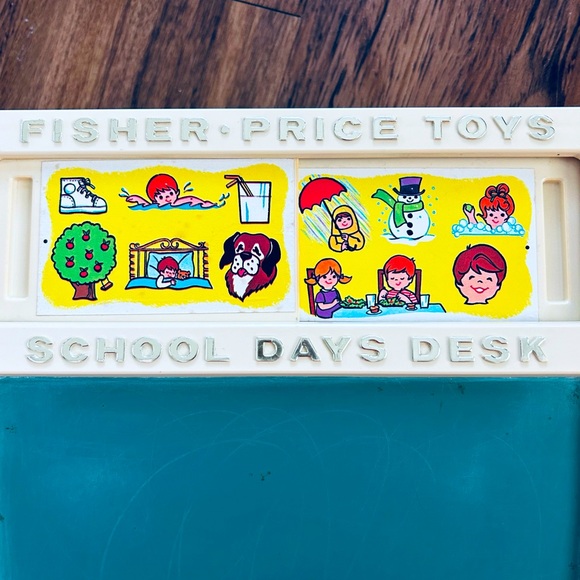 Vintage 1972 Fisher-Price School Days Desk - Picture 7 of 16